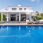 Cocoon Ocean Luxury Escape *