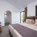 Villa Cocoon Ocean Luxury Escape *