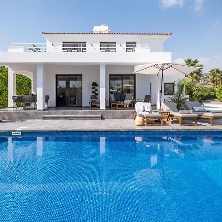 Cocoon Ocean Luxury Escape *