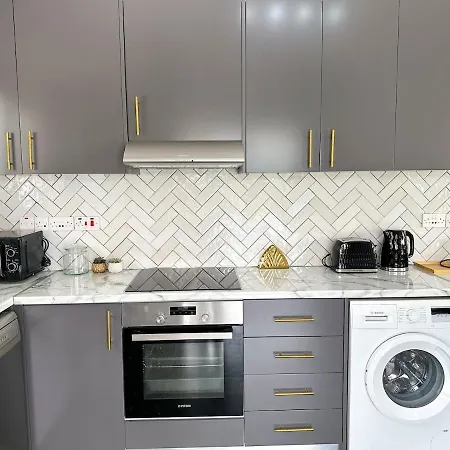 Cocoon Ocean Luxury Escape