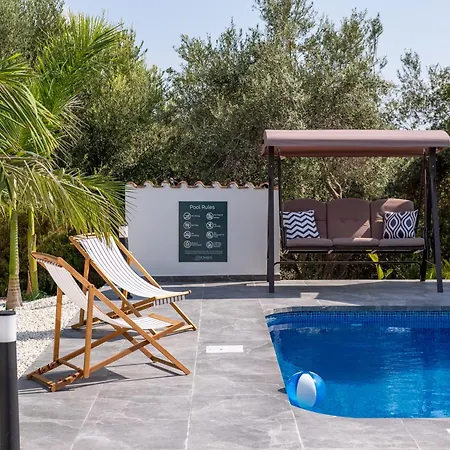 Cocoon Ocean Luxury Escape Peyia