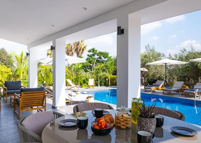 Villa Cocoon Ocean Luxury Escape *